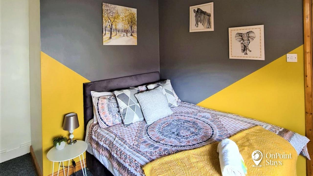 Lovely Spacious 5 Bedroom Home Near Chester City Centre ภายนอก รูปภาพ