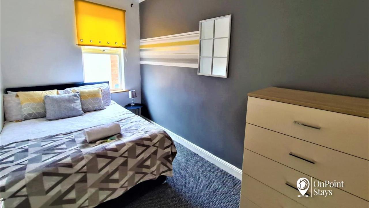 Lovely Spacious 5 Bedroom Home Near Chester City Centre ภายนอก รูปภาพ