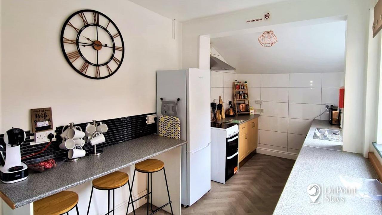 Lovely Spacious 5 Bedroom Home Near Chester City Centre ภายนอก รูปภาพ