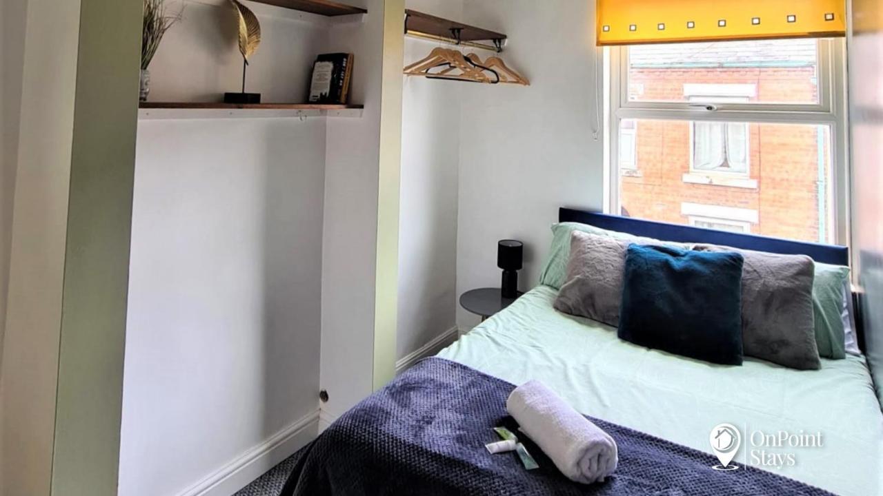 Lovely Spacious 5 Bedroom Home Near Chester City Centre ภายนอก รูปภาพ