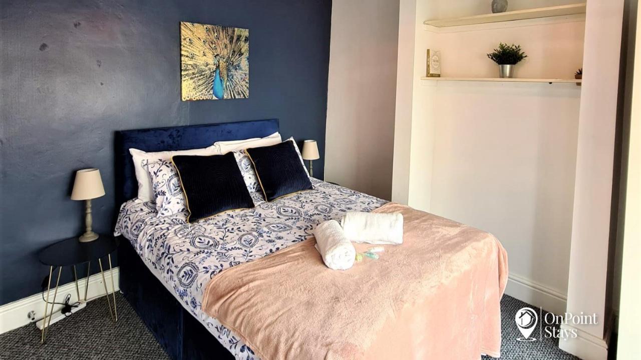 Lovely Spacious 5 Bedroom Home Near Chester City Centre ภายนอก รูปภาพ