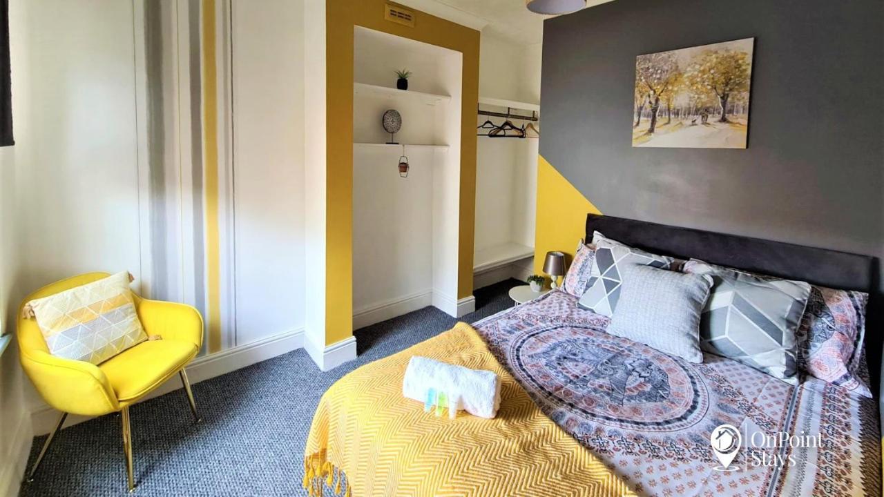 Lovely Spacious 5 Bedroom Home Near Chester City Centre ภายนอก รูปภาพ