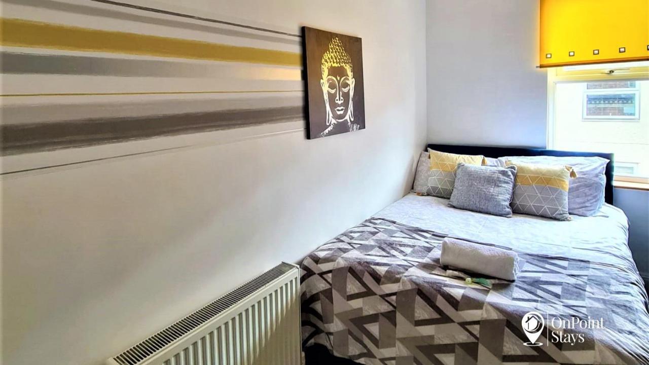 Lovely Spacious 5 Bedroom Home Near Chester City Centre ภายนอก รูปภาพ