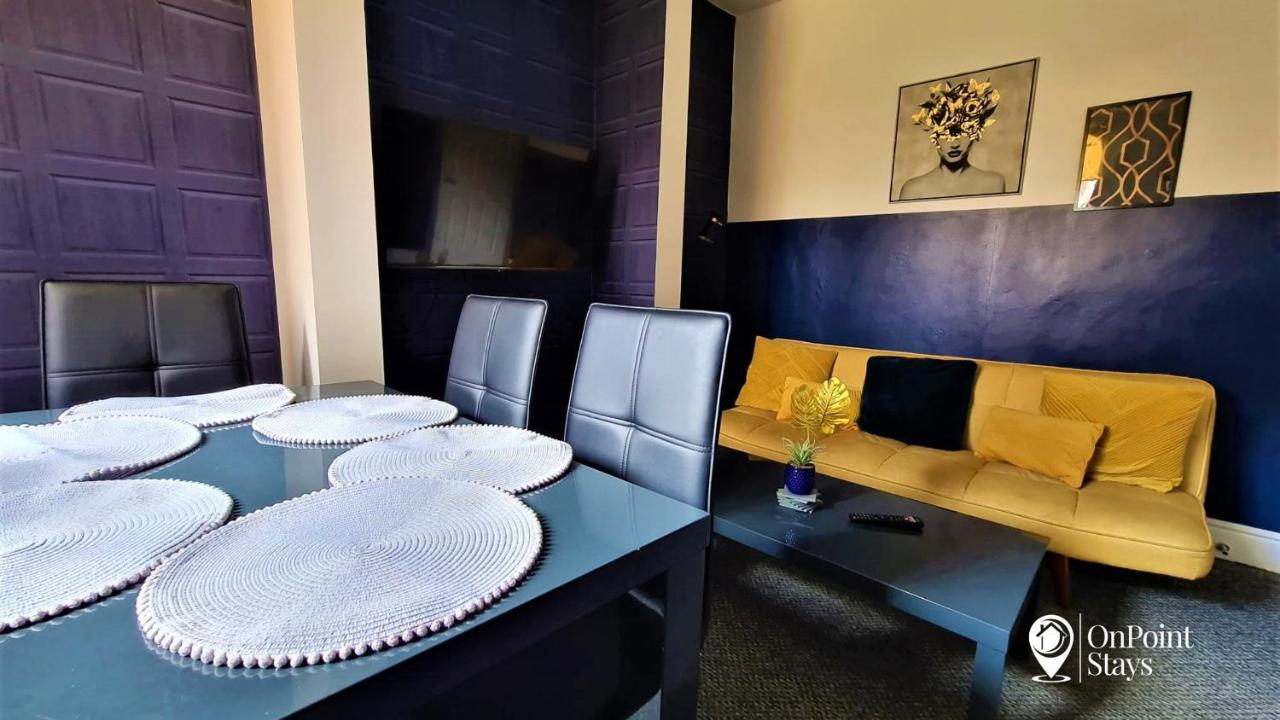 Lovely Spacious 5 Bedroom Home Near Chester City Centre ภายนอก รูปภาพ